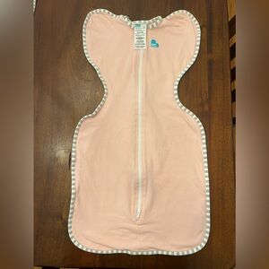 EUC Love to Dream Swaddle Medium 13-19lbs 3-6m